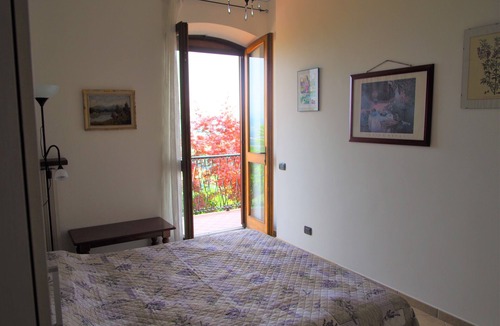 Verduno Apartment | Parson's Vineyard Brown B