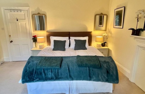Badminton Bed & Breakfast | Parsonage House