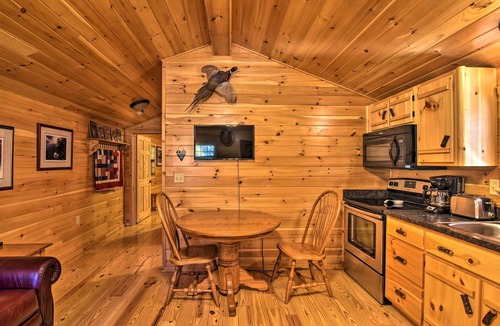 St George Cottage | Parsons Cabin w/Fire Pit & River Access!