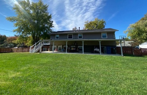 Mount Vernon House | Partial Basement with private kitchen, Bathroom , washer Dryer & walk-in closet!