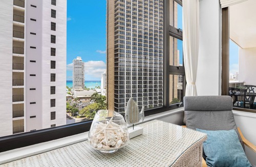 Waikiki Apartment | Partial Ocean View Condo with King or Queen Bed and Parking