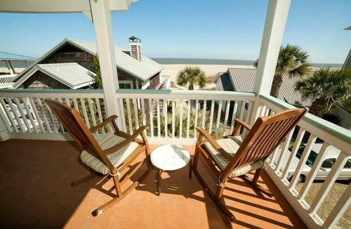 Tybee Island Condo | Partial View Family Suite w/Full Kitchen, Outdoor Terrace, & Free WiFi