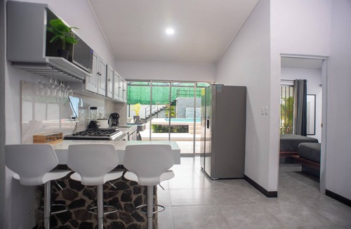 Jaco House | Party Villa with Pool, Walk to Clubs