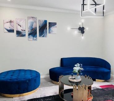 Lamanda Park House | Pasadena Charming Vacation Home with Hot Jacuzzi