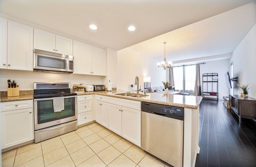 Alhambra Condo | Pasadena · LA Main Attractions · Downtown Main St!