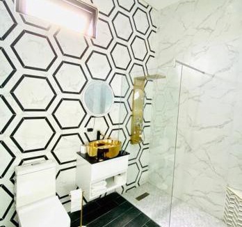 Borinquen Apartment | Pasavento - Modern Black Suite