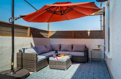 Paso Robles Condo | Paso Park Suite 202-Gracious Suite Living Above Downtown Paso Robles!