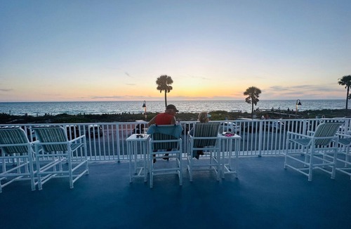Pass-a-Grille Historic District Condo | Pass a grille Gulf Way Beachfront 13