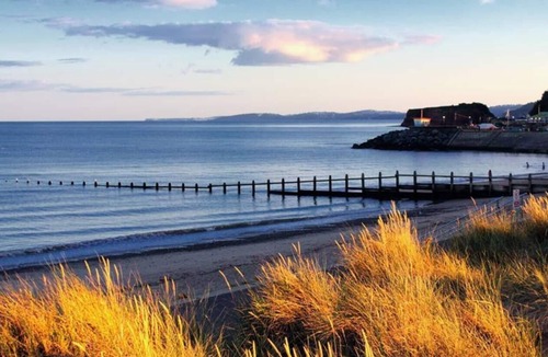 Ebford House | Pass the Keys | Stunning waterside retreat with estuary views