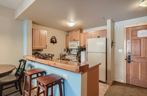 Copper Mountain Village Condo | Passage Point 326 1 Bedroom Condo by RedAwning