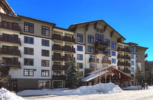 Copper Mountain Village Hotel | Passage Point Hotel Style Room with 1 Bed #523A by RedAwning