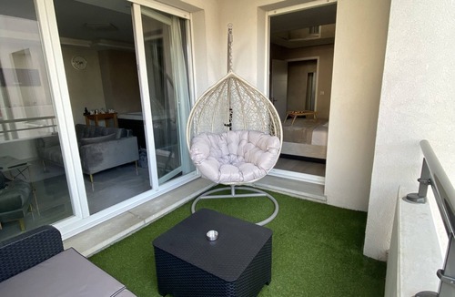Poteries Condo | Passion Airbnb - Logement Deux Pièces Avec Jacuzzi Privatif