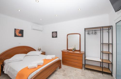 Pastida House | Pastida Olive Home