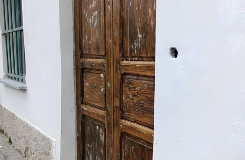Bormida Apartment | 'Patata Viola' Room with Mountain View, Wi-Fi and Air Conditioning
