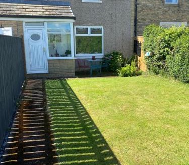 Woodhorn House | Patchwork House 2 bedroom, Large Garden & Parking