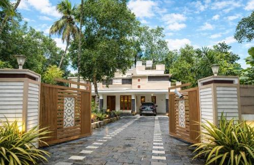 Andhakaranazhy Villa | PATHIRAMANAL Service Villas