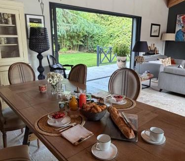 Lestonat - Monsejour Bed & Breakfast | Patio 127