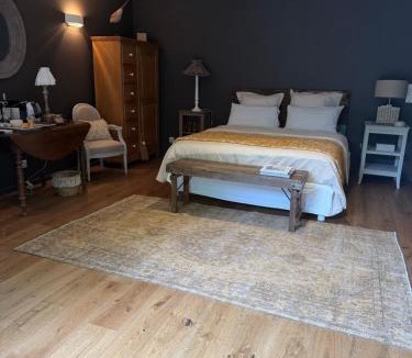 Lestonat - Monsejour Bed & Breakfast | Patio 127