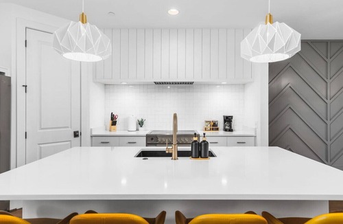 Edgehill House | Patio, FirePit, Garage - Walk to Coffee, Restaurants, 12 South & Belmont