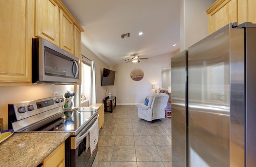Bullhead City Cottage | Patio Hangouts! Home By Rotary Park & River Access