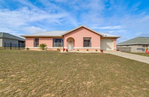 Ocala House | Patio & Pet-Friendly Yard! Ocala Home Near Golfing