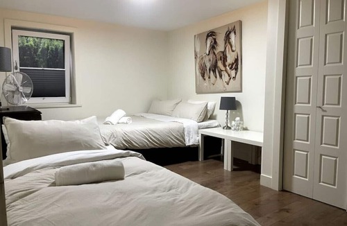 Grandview-Woodland Condo | Patio Zen in the City, Steps from ‘The Drive’