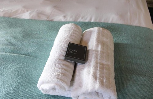 Ligfontein House | Patogeng Self Catering - Da Gama Dam view