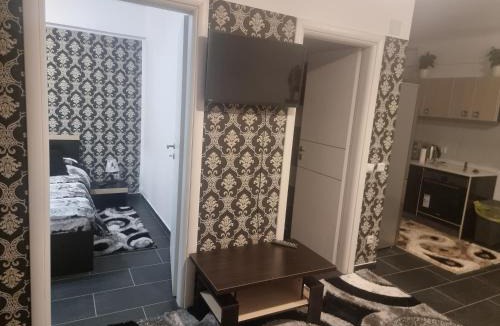 Curtea De Arges Apartment | Paula