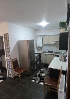Curtea De Arges Apartment | Paula