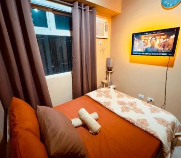 Highway Hills Apartment | PaulBert's Cabins I