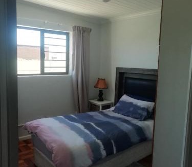 Sutherland Apartment | PauMar Guesthouse