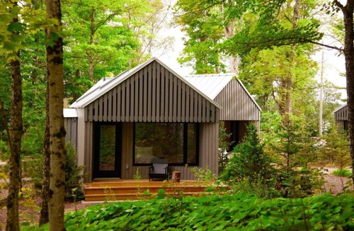 The Blue Mountains Cabin | Pause. Reflect. at Dimensions | Cabin Nine | Meals Included