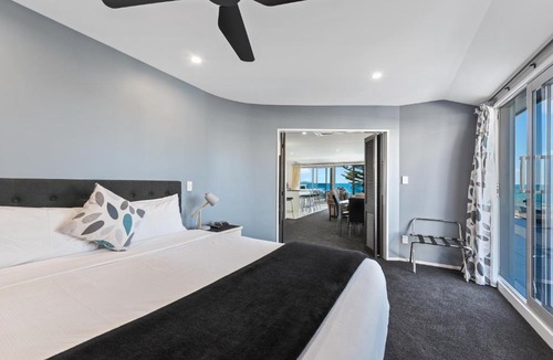 Mount Maunganui Apartment | Pavilion Beachfront Apartments