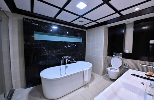 Bur Dubai Hotel | Pavilion Palace Hotel