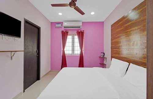 Thoraipakkam Hotel | Pavis