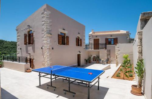 Damavolos Villa | Pavlina Villa , a hidden gem with heated pool and ping pong!
