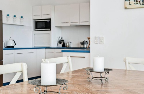 Elizabeth Beach House | Paws and Relax - accommodates the whole family including your fur babies