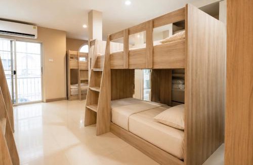 Asoke Hostel | Pawtel