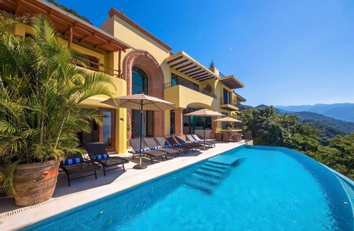 Conchas Chinas Villa | PAY 6 STAY 7 NIGHTS until Oct 31. Luxury Villa at Conchas Chinas w/Ocean Views