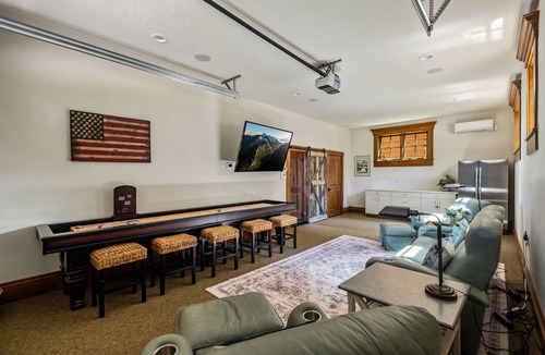 McCall House | Payette Lakefront Home w/PVT Dock Near Shore Lodge