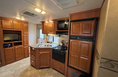 Mountain View House | Payne Lake Wilderness Huts - Camper A18 A cozy camper near a quiet lake!