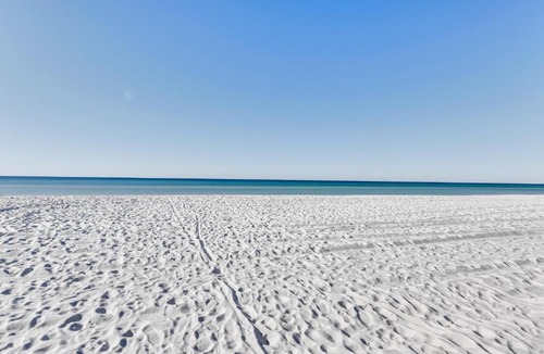 Bel Air Apartment | PCB Studio w/Private Patio: Steps to Beach!