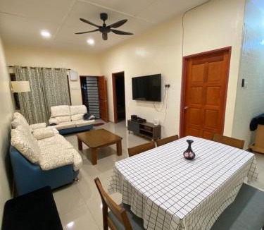 Batu Dua House | PD Coral cove homestay