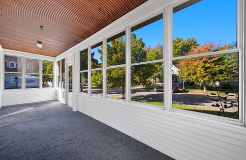 West Seventh House | Peace: 4BR-2BT, 2 Kitchens/2 Living Rms