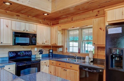 Mill Spring Cabin | Peace and Quiet by Carolina Properties