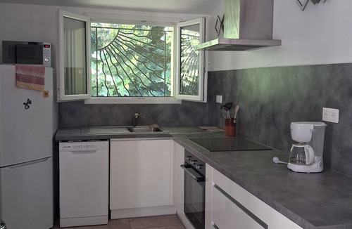 Eyragues Apartment | Peace and relaxation in the heart of Provence