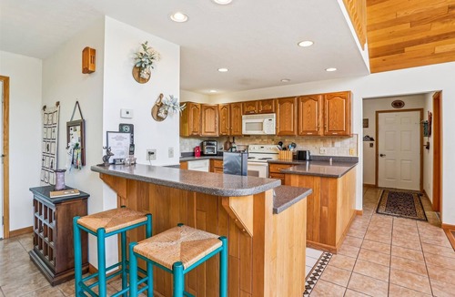 Old Timberline House | Peace, Quiet and Plenty of Space. Check Out Eagles View!
