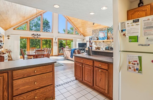 Old Timberline House | Peace, Quiet and Plenty of Space. Check Out Eagles View!