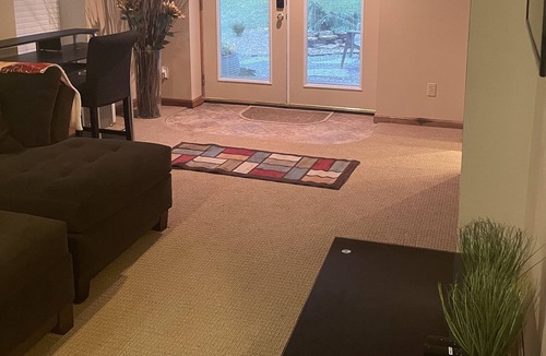 Mount Saint Joseph Apartment | Peaceful 1-Bedroom w/Private Entrance & Firepit