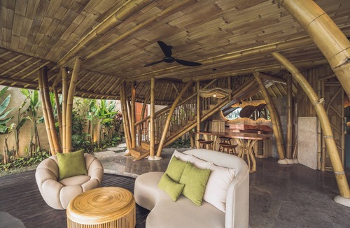 Kenderan Apartment | Peaceful 1BR Bamboo Villa Ubud